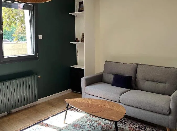 Les Camelias Proche La Rochelle Apartment