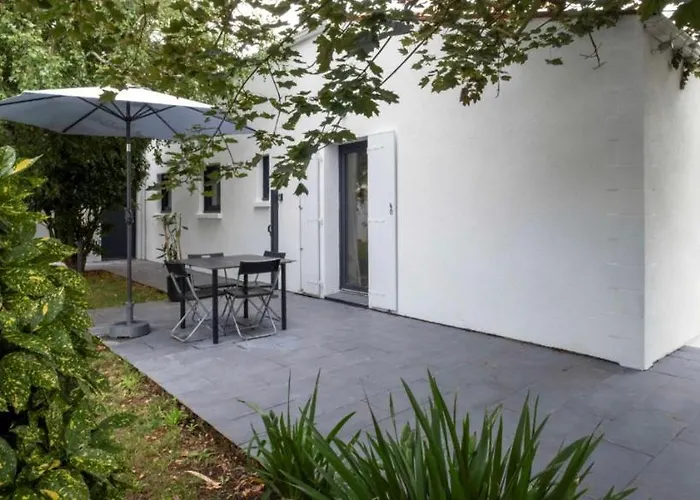 Apartment Les Camelias Proche La Rochelle